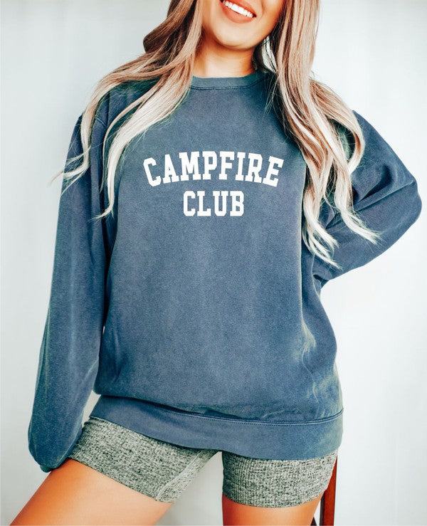 Campfire Club Graphic Sweatshirt Plus Size